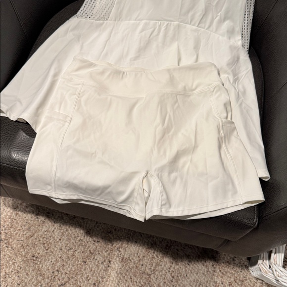 White Sleeveless Zip-Up Dress - Picture 4 of 4